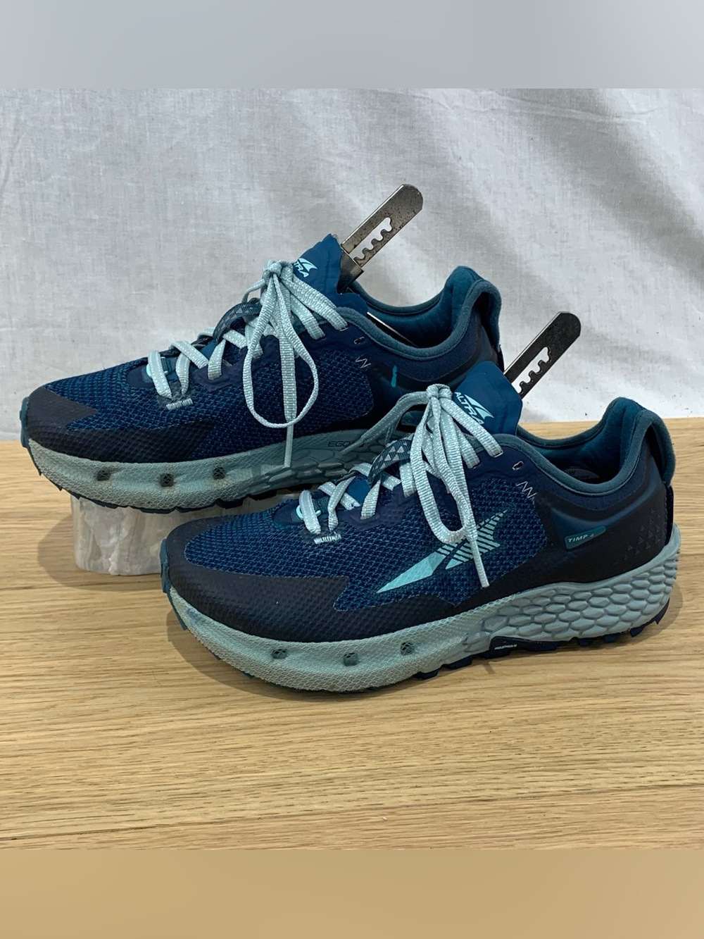 Altra Timp 4 Women's Trail Running Shoes Size 6 Deep Teal Blue Sneakers
